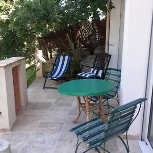  Holiday home Le Jas Du Colombier